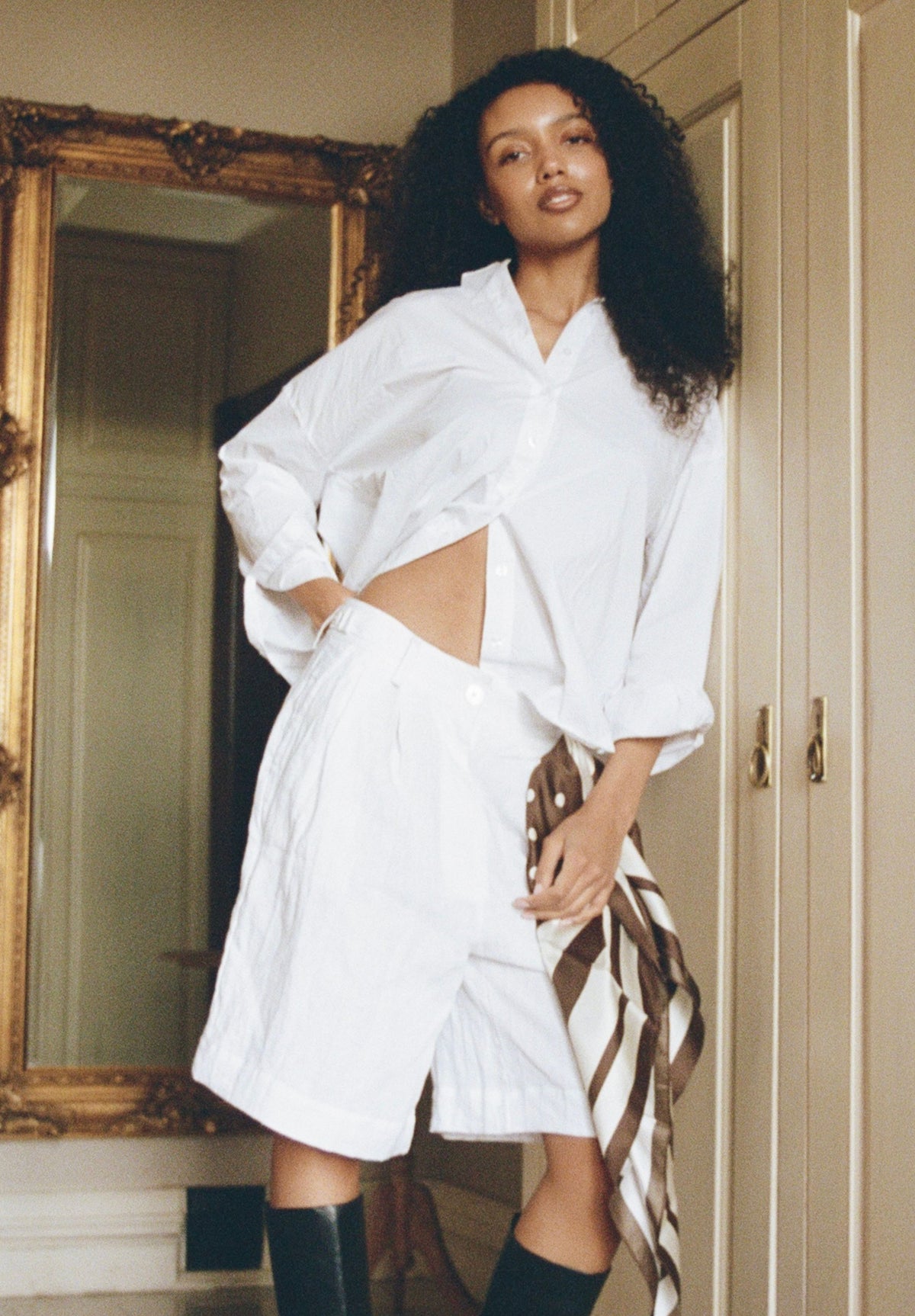 Bermuda White Linen Shorts
