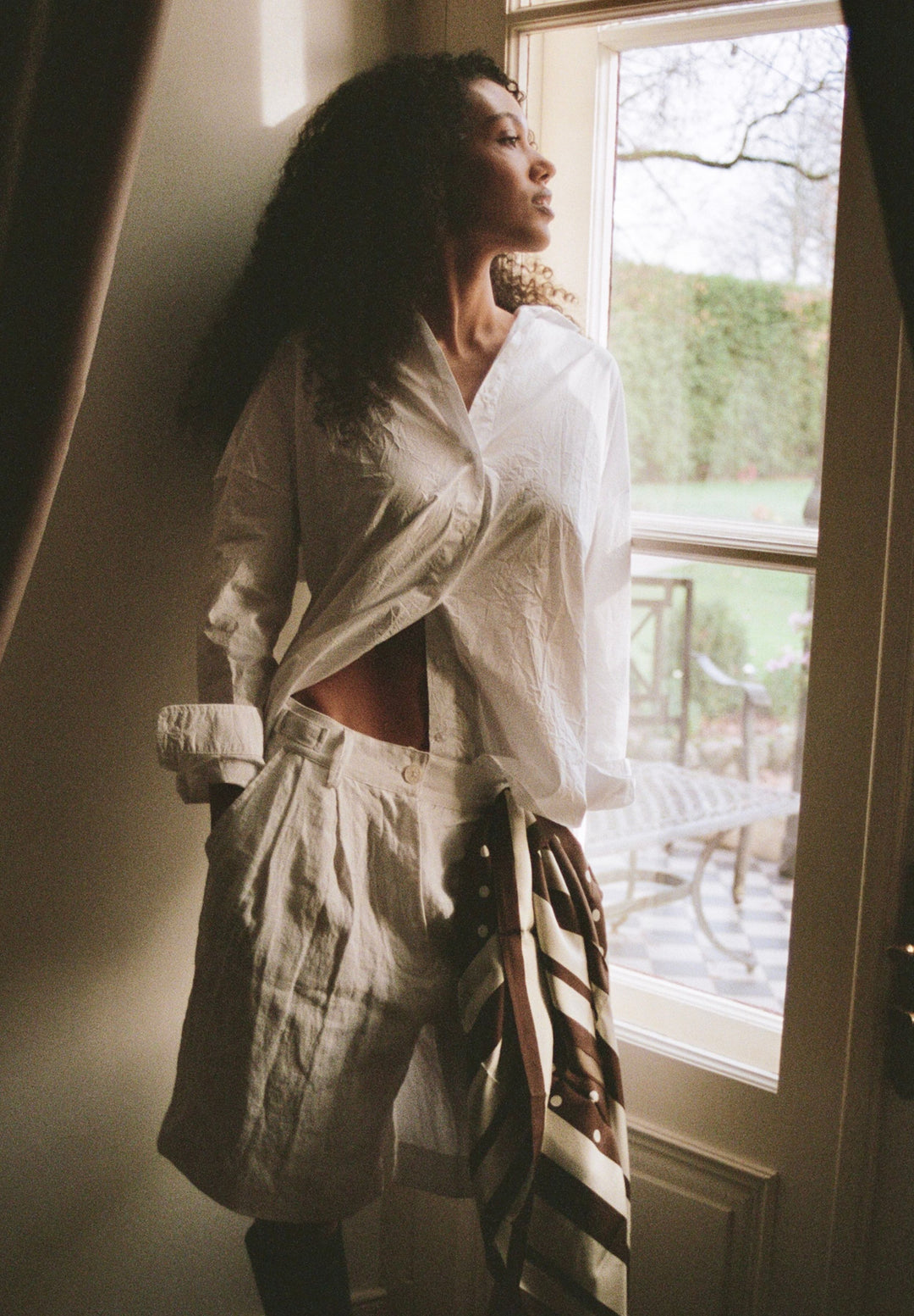 Bermuda White Linen Shorts