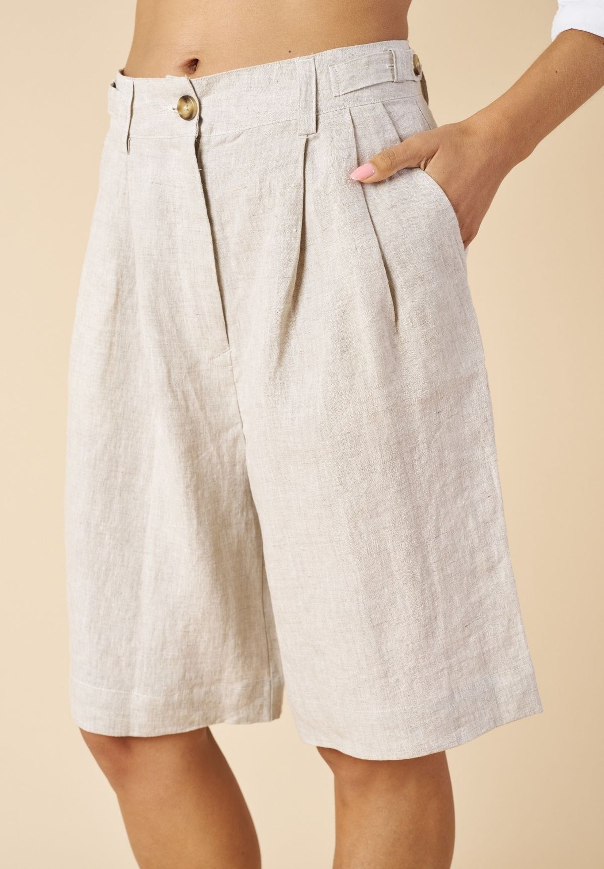 Bermuda Natural Linen Shorts