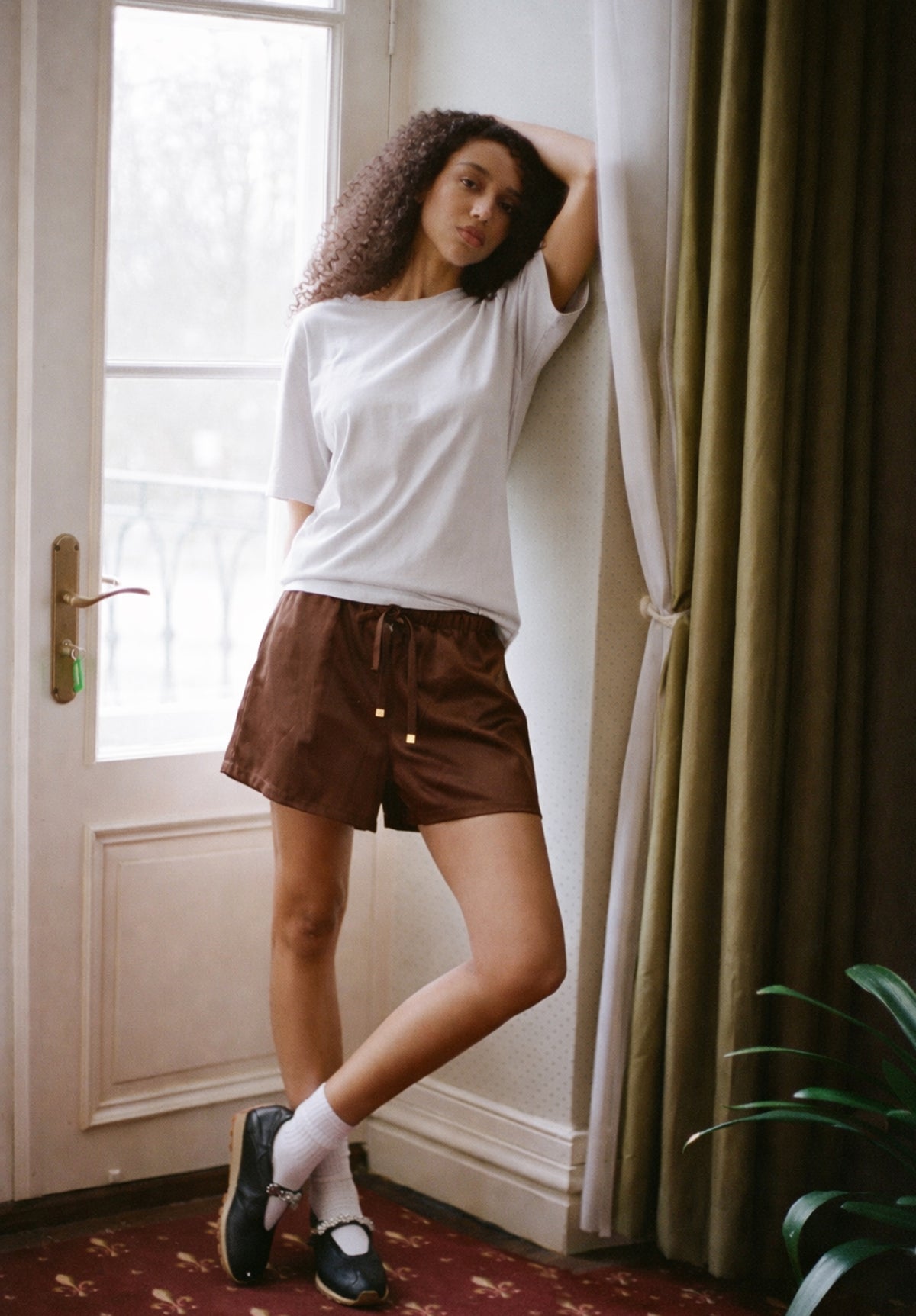 Lulu-Silk Shorts Mocha
